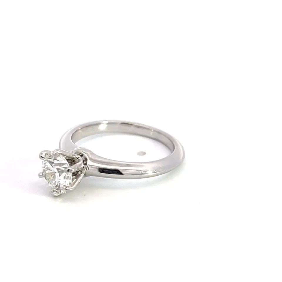 TIFFANY & CO. DIAMOND RING KNIFE EDGE SOLITAIRE 1.02 CARAT GIA I VS1 IN PLATINUM: TIFFANY & CO. DIAMOND RING KNIFE EDGE SOLITAIRE 1.02 CARAT GIA I VS1 IN PLATINUM TIFFANY & CO. DIAMOND RING KNIFE EDGE SOLITAIRE 1.02 CARAT GIA I VS1 IN PLATINUM This elegant authentic solitaire ring 