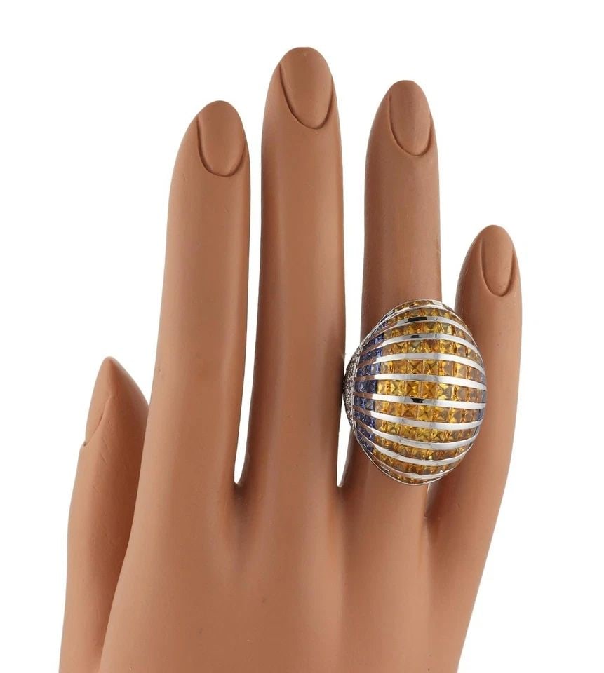 DIAMOND GOLD RING 18KT WHITE GEMSTONE OVAL DOME STYLE: DIAMOND GOLD RING 18KT WHITE GEMSTONE OVAL DOME STYLE DIAMOND GOLD RING 18KT WHITE GEMSTONE OVAL DOME STYLE This Diamond Gemstones Gold Ring in 18kt White Gold features a beautiful dome shape with cha