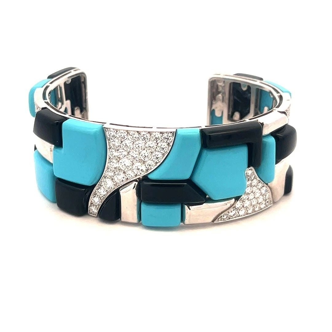 GEORLAND DIAMOND GEMS 18K BRACELET WHITE GOLD CUFF WIDE BAND FRANCE: GEORLAND DIAMOND GEMS 18K BRACELET WHITE GOLD CUFF WIDE BAND FRANCE GEORLAND DIAMOND GEMS 18K BRACELET WHITE GOLD CUFF WIDE BAND FRANCE This is a gorgeous cuff bracelet by Georland Paris, it is crafte