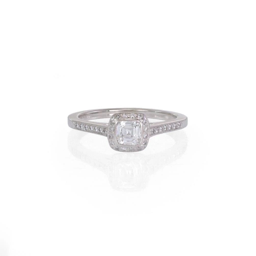 TIFFANY & CO. RING LEGACY DIAMOND PLATINUM ENGAGEMENT SIZE 5.75 (1 of 2)