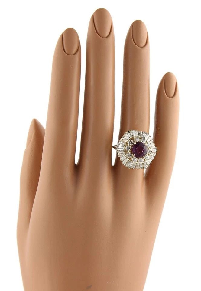 DIAMONDS & GEM GOLD RING 14K YELLOW BALLERINA COCKTAIL DESIGN SIZE 6.75: DIAMONDS & GEM GOLD RING 14K YELLOW BALLERINA COCKTAIL DESIGN SIZE 6.75 DIAMONDS & GEM GOLD RING 14K YELLOW BALLERINA COCKTAIL DESIGN SIZE 6.75 This product is a lovely 14k yellow gold ring with a bal
