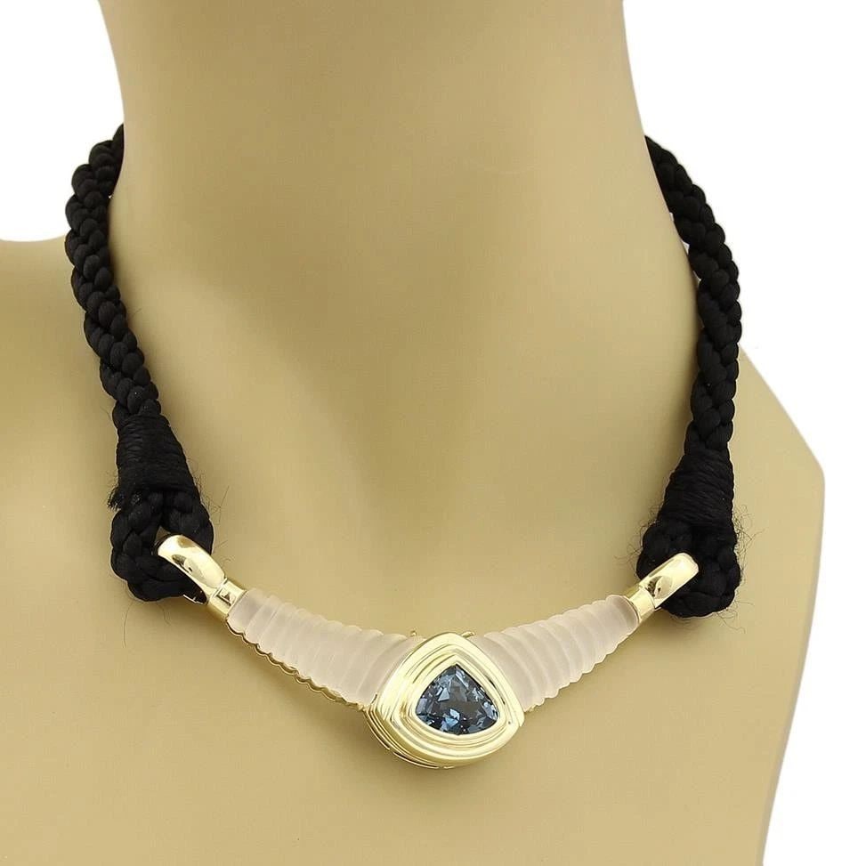 AQUAMARINE NECKLACE 18K YELLOW GOLD PENDANT WITH CORD: AQUAMARINE NECKLACE 18K YELLOW GOLD PENDANT WITH CORD AQUAMARINE NECKLACE 18K YELLOW GOLD PENDANT WITH CORD This impressive Estate necklace has a long centerpiece crafted from 18k yellow gold in a hig