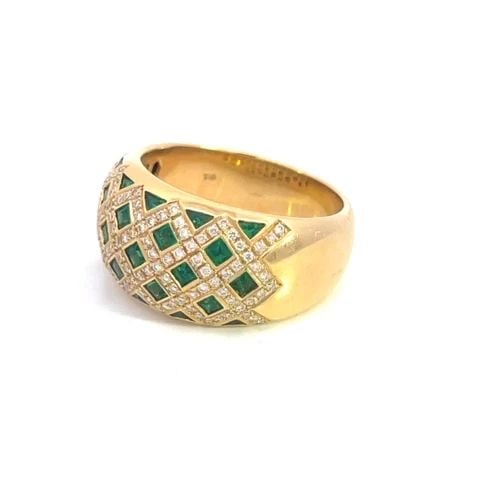 KURT WAYNE DIAMOND EMERALD RING DOME DIAMOND DESIGN: KURT WAYNE DIAMOND EMERALD RING DOME DIAMOND DESIGN KURT WAYNE DIAMOND EMERALD RING DOME DIAMOND DESIGN This is a stunning wide dome band by designer Kurt Wayne, it is crafted from 18k yellow gold fea