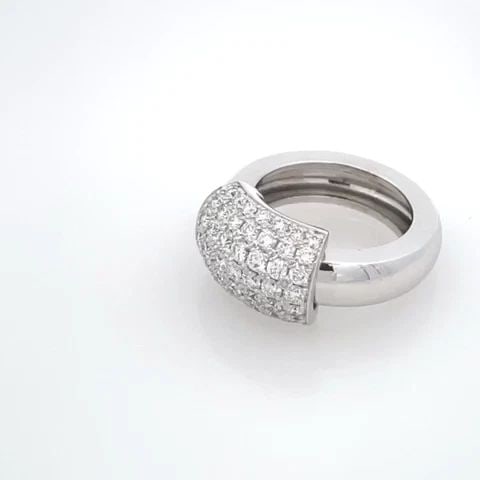 PIAGET RING PAVE DIAMONDS SLIDE BAR TOP 18K WHITE GOLD SIZE 6.5: PIAGET RING PAVE DIAMONDS SLIDE BAR TOP 18K WHITE GOLD SIZE 6.5 The Piaget Ring is a luxurious piece of fine jewelry featuring a slide bar design with pave diamonds set in 18k white gold. This size 6.
