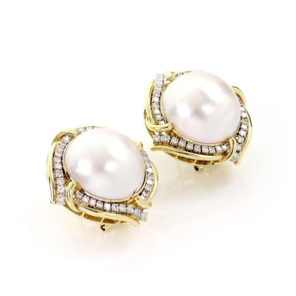 ESTATE DIAMOND 20.5MM MABE PEARL 14K GOLD POST CLIP HUGGIE EARRINGS: ESTATE DIAMOND 20.5MM MABE PEARL 14K GOLD POST CLIP HUGGIE EARRINGS ESTATE DIAMOND 20.5MM MABE PEARL 14K GOLD POST CLIP HUGGIE EARRINGS Diamond 20.5mm Mabe Pearl 14k Gold Post Clip Huggie Earrings Des