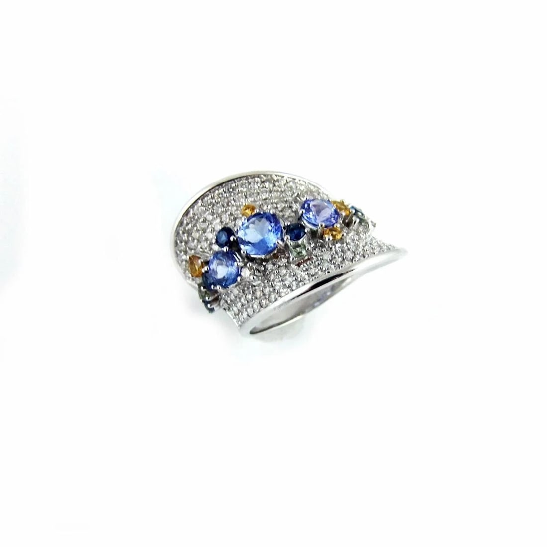 TANZANITE DIAMOND GOLD RING LARGE CONTOUR STYLE (1 of 1)