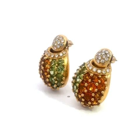 ROMA PAIR DIAMOND BEE PINS COLLAR/TIE CITRINE PERIDOT 18K GOLD: ROMA PAIR DIAMOND BEE PINS COLLAR/TIE CITRINE PERIDOT 18K GOLD ROMA PAIR DIAMOND BEE PINS COLLAR/TIE CITRINE PERIDOT 18K GOLD These adorable pair of bee pins are by designer Roma, they are crafted fro