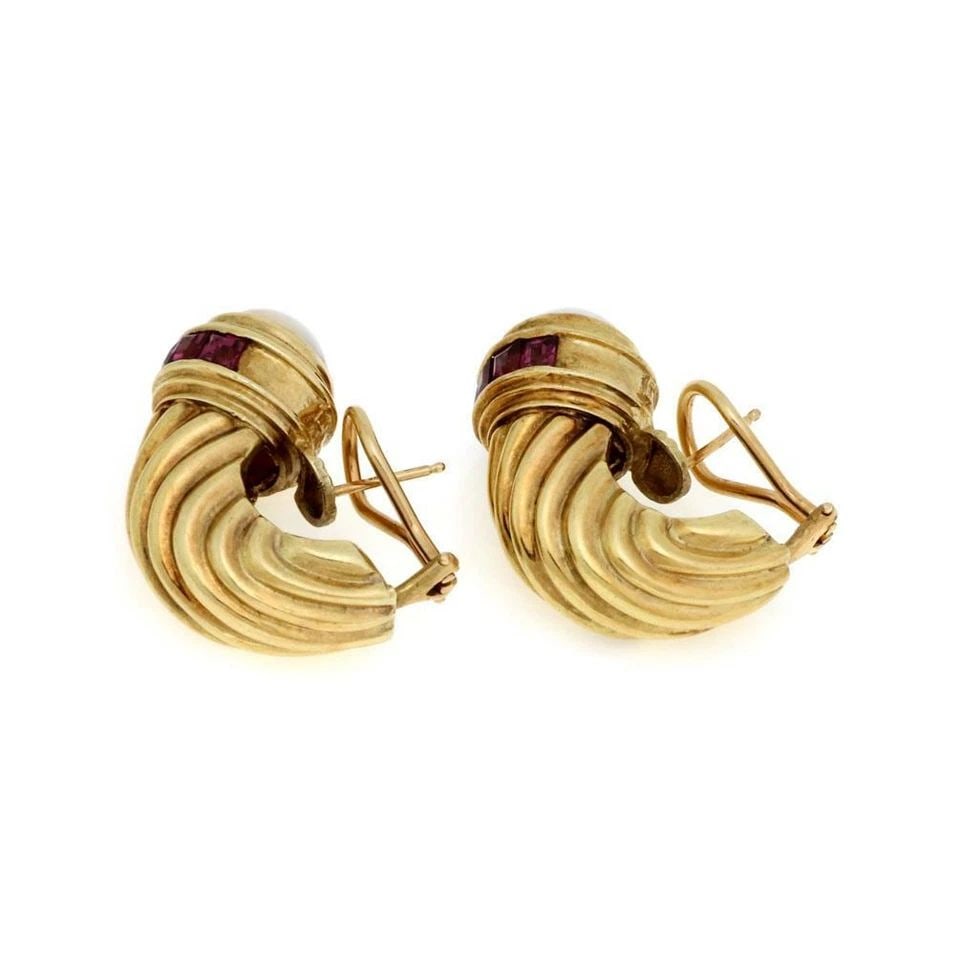 DAVID YURMAN EARRINGS PEARLS GEMSTONE 14K YELLOW GOLD SHRIMP POST CLIP: DAVID YURMAN EARRINGS PEARLS GEMSTONE 14K YELLOW GOLD SHRIMP POST CLIP DAVID YURMAN EARRINGS PEARLS GEMSTONE 14K YELLOW GOLD SHRIMP POST CLIP The David Yurman Earrings feature natural red gemstones se