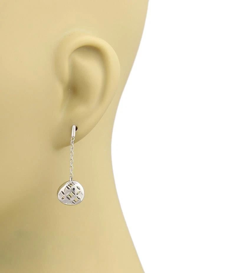 LOUIS VUITTON MONOGRAM GALLEA GOLD EARRINGS 18K WHITE ROUND DANGLE W/CASE: LOUIS VUITTON MONOGRAM GALLEA GOLD EARRINGS 18K WHITE ROUND DANGLE W/CASE LOUIS VUITTON MONOGRAM GALLEA GOLD EARRINGS 18K WHITE ROUND DANGLE W/CASE The Louis Vuitton Monogram GALLEA Gold Earrings are 