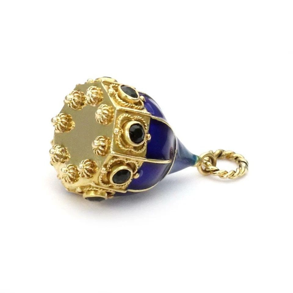RARE VINTAGE COLLECTIBLE 18K GOLD SAPPHIRE ENAMEL ETRUSCAN DESIGN CHARM PENDANT: RARE VINTAGE COLLECTIBLE 18K GOLD SAPPHIRE ENAMEL ETRUSCAN DESIGN CHARM PENDANT RARE VINTAGE COLLECTIBLE 18K GOLD SAPPHIRE ENAMEL ETRUSCAN DESIGN CHARM PENDANT Rare Vintage Collectible 18k Gold Sapphi