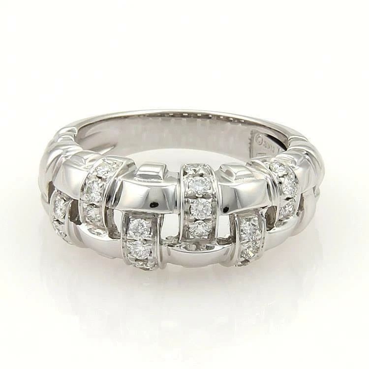 TIFFANY & CO. RING VANNERIE DIAMOND 18K WHITE GOLD BASKET WEAVE SIZE 4: TIFFANY & CO. RING VANNERIE DIAMOND 18K WHITE GOLD BASKET WEAVE SIZE 4 TIFFANY & CO. RING VANNERIE DIAMOND 18K WHITE GOLD BASKET WEAVE SIZE 4 The Tiffany & Co. Ring Vannerie Diamond is a stunning piec