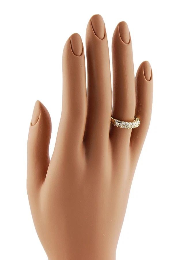 JOSE HESS DIAMOND GOLD BAND 2 ROW DOME STYLE: JOSE HESS DIAMOND GOLD BAND 2 ROW DOME STYLE JOSE HESS DIAMOND GOLD BAND 2 ROW DOME STYLE The product is a stunning 18k yellow gold ring with a dome style design featuring two rows of natural white di