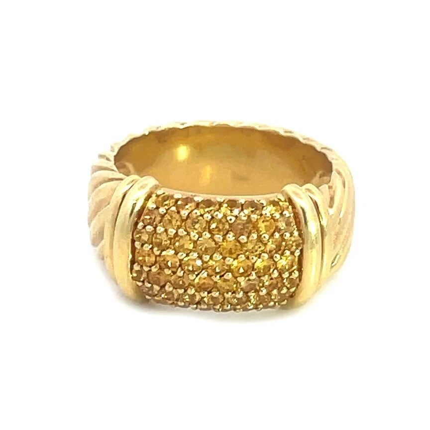 DAVID YURMAN METRO GOLD RING PAVE YELLOW SAPPHIRE 18K YELLOW BAND: DAVID YURMAN METRO GOLD RING PAVE YELLOW SAPPHIRE 18K YELLOW BAND DAVID YURMAN METRO GOLD RING PAVE YELLOW SAPPHIRE 18K YELLOW BAND This lovely authentic band/ring is by David Yurman, it is crafted fr