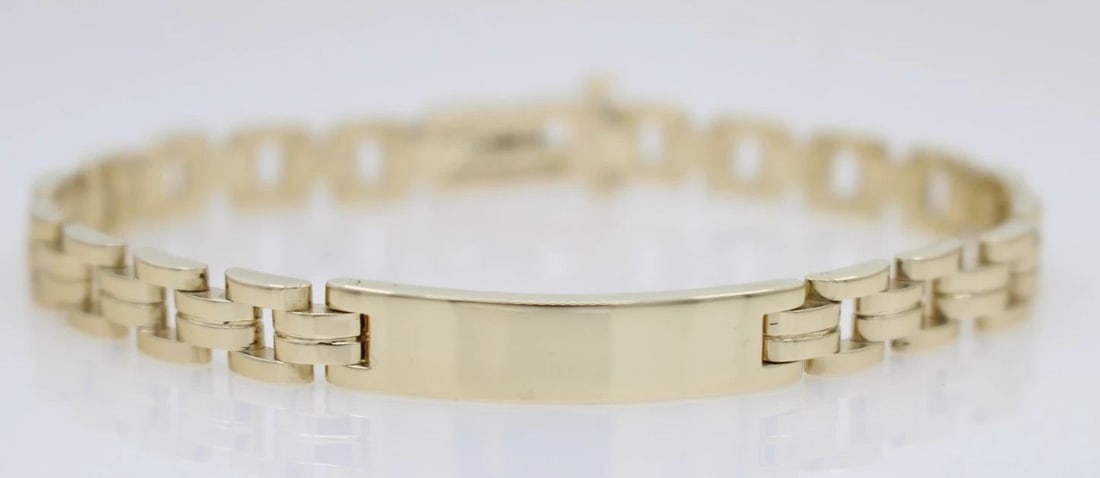 TIFFANY & CO 14K YELLOW GOLD 6MM ID CHAIN BRACELET 7" - 21G: TIFFANY & CO 14K YELLOW GOLD 6MM ID CHAIN BRACELET 7" - 21G Description Tiffany & Co 14K Yellow Gold 6mm ID Chain Bracelet Bracelet is in good condition. May show signs of wear. APPROXIMATE MEASUREMEN