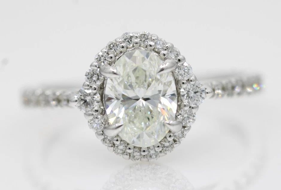 14K WHITE GOLD GIA NATURAL 1.25 TCW OVAL DIAMOND HALO ENGAGEMENT RING SIZE 5 (1 of 2)