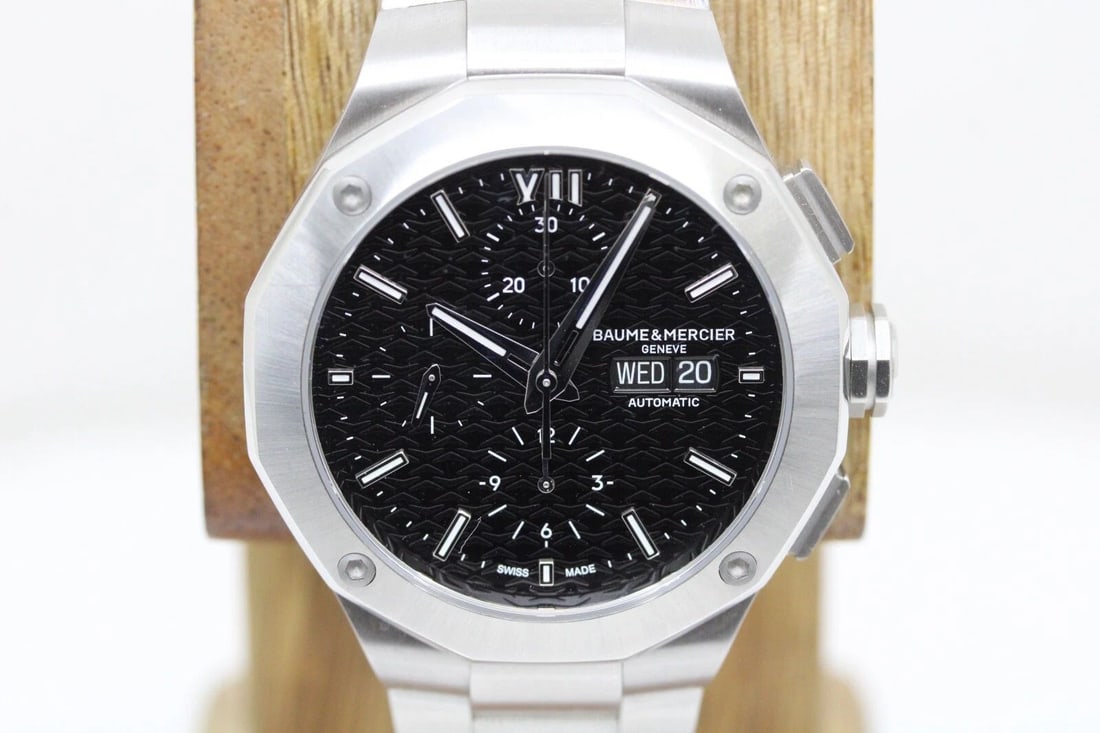 BAUME & MERCIER RIVIERA 43MM BLACK DAY/DATE DIAL CHRONO WATCH W/ BOX 10624 (1 of 2)
