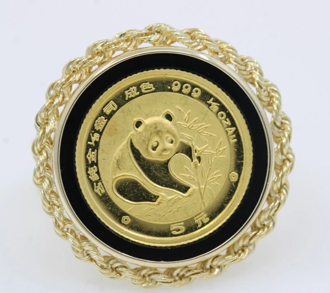 1988 1/20 OZ .999 GOLD CHINESE PANDA COIN IN 14K GOLD RING SIZE 6.5 -6.3GR: 1988 1/20 OZ .999 GOLD CHINESE PANDA COIN IN 14K GOLD RING SIZE 6.5 -6.3GR 1988 1/20 OZ .999 GOLD CHINESE PANDA COIN IN 14K GOLD RING SIZE 6.5 -6.3GR Description 1988 1/20 oz .999 Gold Chinese Panda C