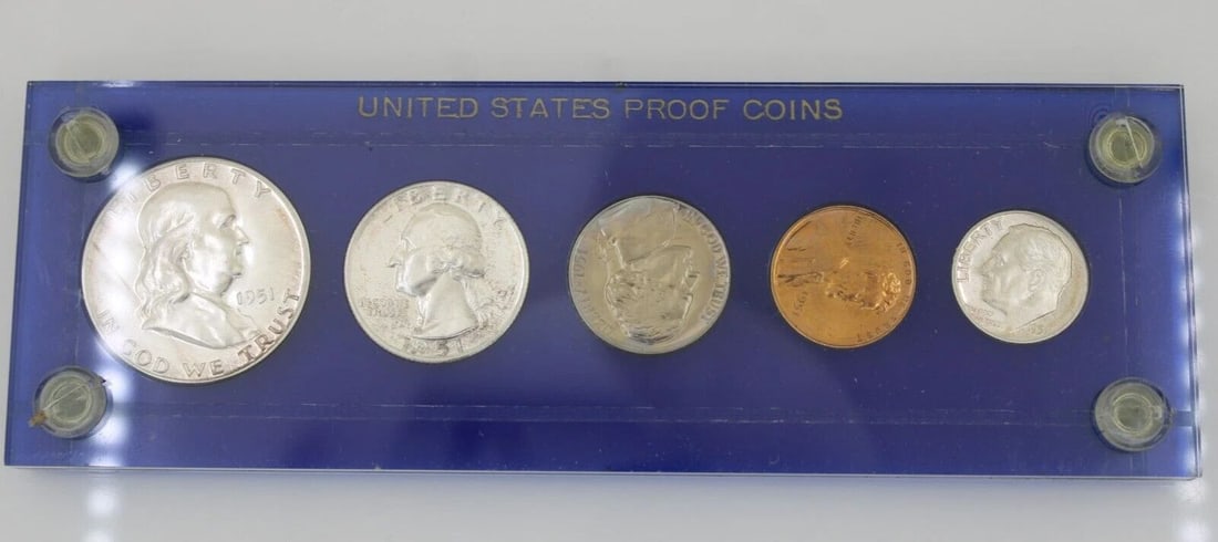 1951 UNITED STATES MINT PROOF SET BLUE HARD PLASTIC HOLDER (1 of 2)