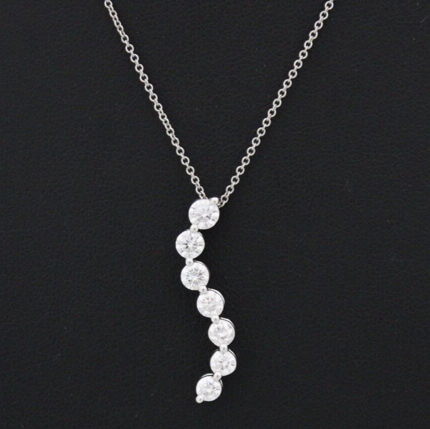 14K WHITE GOLD 1 TCW LAB GROWN DIAMOND PENDANT W/ 16" NECKLACE: 14K WHITE GOLD 1 TCW LAB DROWN DIAMOND PENDANT W/ 16" NECKLACE 14K WHITE GOLD 1 TCW LAB DROWN DIAMOND PENDANT W/ 16" NECKLACE Description 14K White Gold 1 TCW Lab Drown Diamond Pendant w/ 16" Necklace