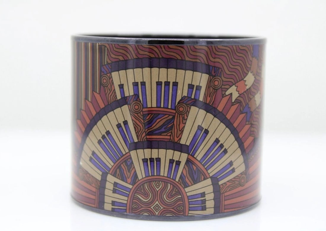 HERMES PURPLE & BLUE MANCHETTE PIANO MEGA WIDE ENAMEL BANGLE BRACELET SZ 7": HERMES PURPLE & BLUE MANCHETTE PIANO MEGA WIDE ENAMEL BANGLE BRACELET SZ 7" HERMES PURPLE & BLUE MANCHETTE PIANO MEGA WIDE ENAMEL BANGLE BRACELET SZ 7" Description Hermes Purple & Blue Manchette Piano