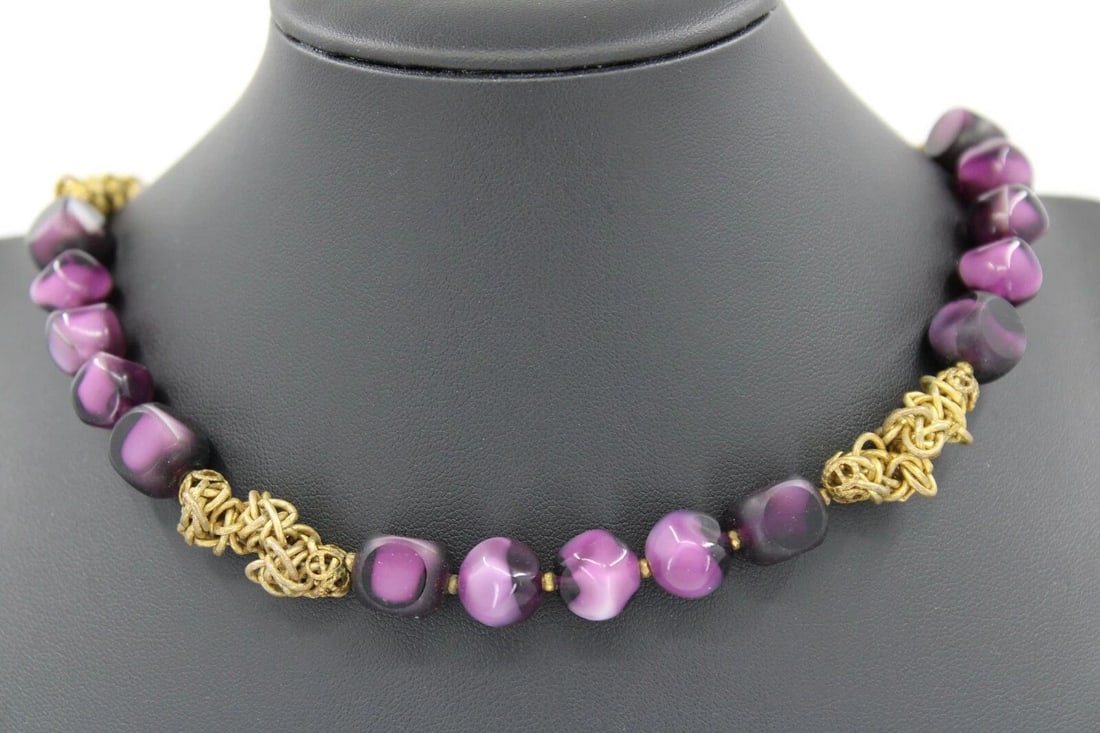 VINTAGE MIRIAM HASKELL SIGNED GOLD TONE PURPLE GRIPIOX GLASS 30" NECKLACE (1 of 2)