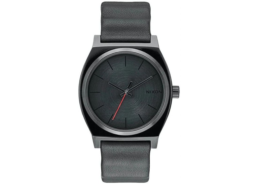 BLACK NIXON THE TIME TELLER SW DARTH VADER, BLACK 37MM DIAL WATCH (1 of 2)