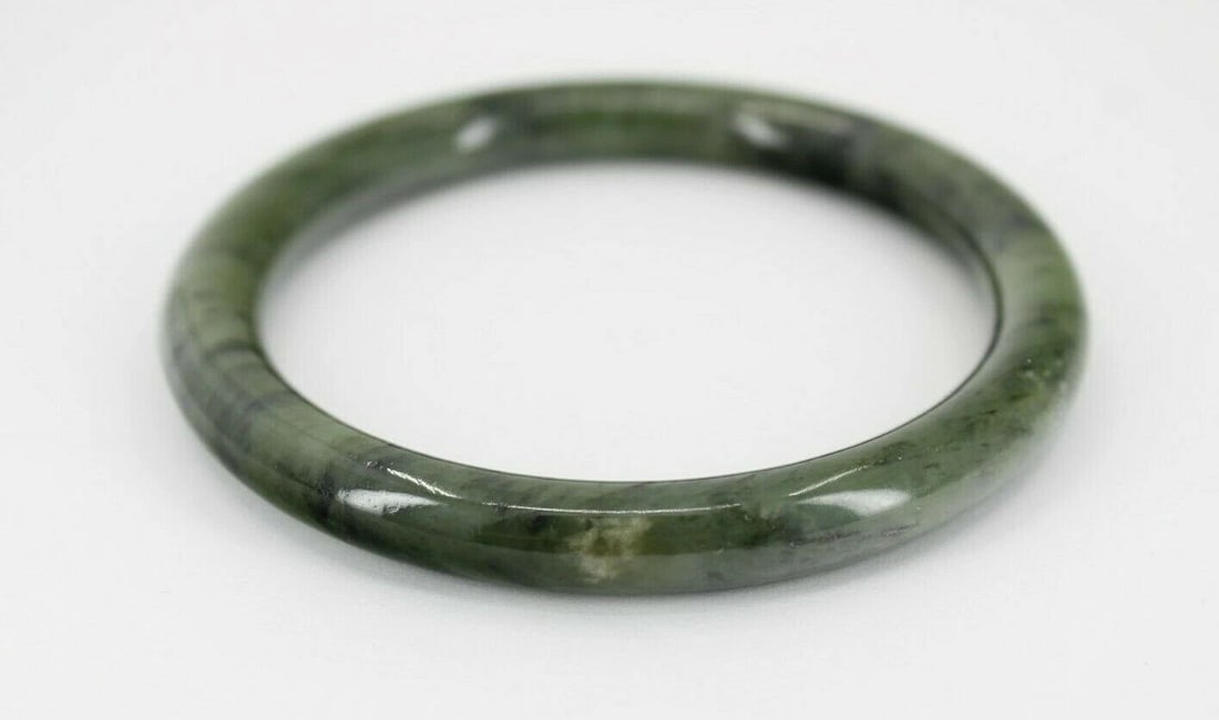 NATURAL JADEITE DARK GREEN JADE SOLID BANGLE 60MM BRACELET FITS 7.5" (1 of 2)