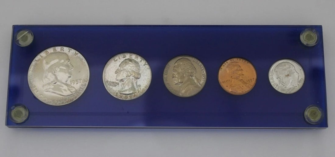 1957 UNITED STATES MINT PROOF SET BLUE HARD PLASTIC HOLDER (1 of 2)