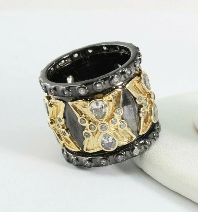 925 RHODIUM BLACK & GOLD TONE X'S WITH CZ WOMEN WIDE BAND SIZE 7.5 13.8 GM FS!!: 925 RHODIUM BLACK & GOLD TONE X'S WITH CZ WOMEN WIDE BAND SIZE 7.5 13.8 GM FS!! 925 RHODIUM BLACK & GOLD TONE X'S WITH CZ WOMEN WIDE BAND SIZE 7.5 13.8 GM FS!! Description 925 Rhodium Black & Gold Ton