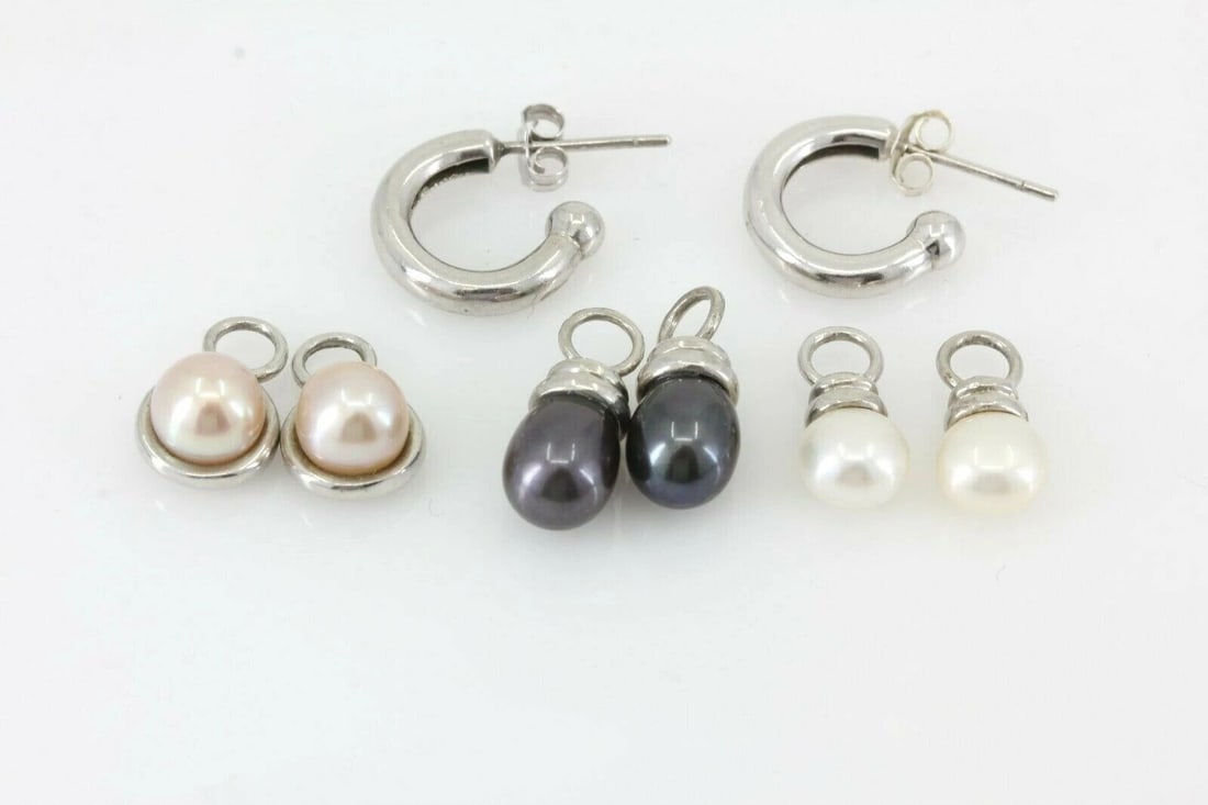 925 STERLING 0.5" ROUND HOOPS W/ 3 SETS OF PEARL ATTACHABLE DANGLERS 9 GRAMS: 925 STERLING 0.5" ROUND HOOPS W/ 3 SETS OF PEARL ATTACHABLE DANGLERS 9 GRAMS 925 STERLING 0.5" ROUND HOOPS W/ 3 SETS OF PEARL ATTACHABLE DANGLERS 9 GRAMS Description 925 Sterling 0.5" Round Hoops w/ 3