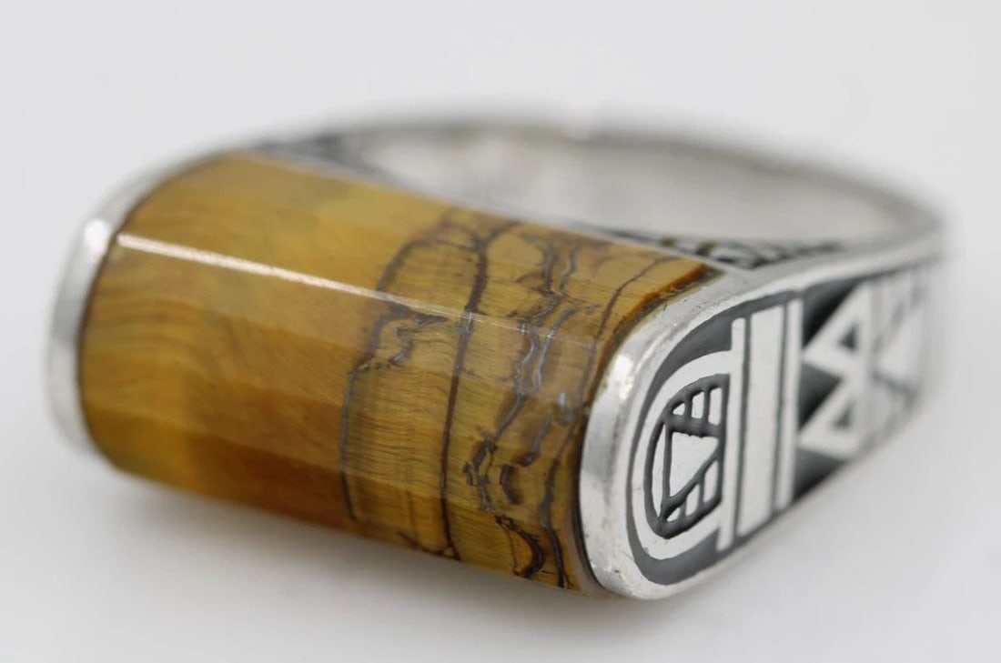 SAJEN STERLING SILVER TIGER EYE RING SIZE 8 - 11.4 GRAMS (1 of 2)