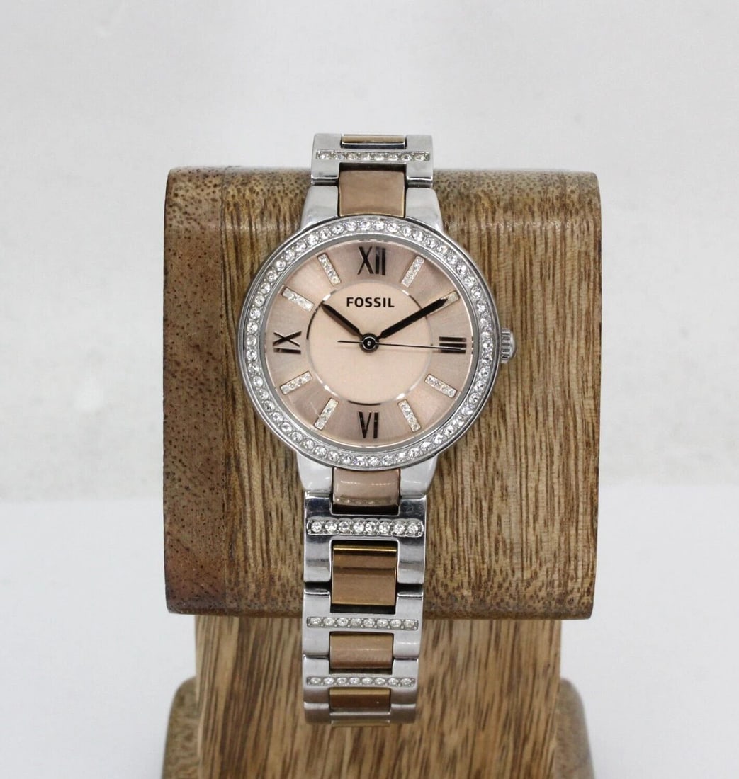 FOSSIL VIRGINIA TWO-TONE ROSE GOLD STAINLESS STEEL WATCH 30MM CASE W RHINESTONES: FOSSIL VIRGINIA TWO-TONE ROSE GOLD STAINLESS STEEL WATCH 30MM CASE W RHINESTONES Description Fossil Virginia Two-Tone Rose Gold Stainless Steel Watch 30mm Case W Rhinestones Watch is in great working 