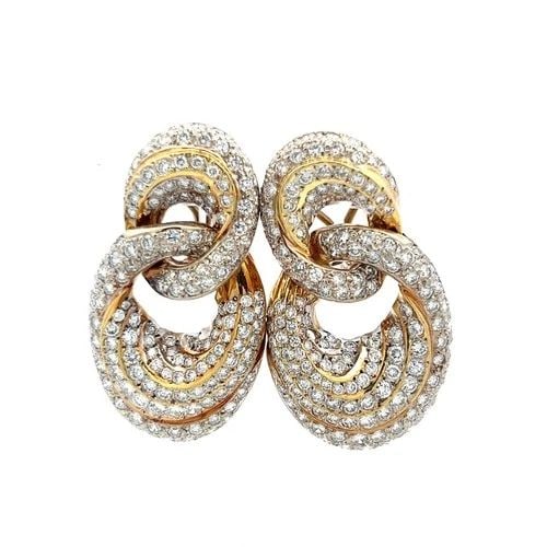 VINTAGE 18K YELLOW GOLD DANGLING EARRINGS WITH 9 CARAT ROUND H VS DIAMONDS: VINTAGE 18K YELLOW GOLD DANGLING EARRINGS WITH 9 CARAT ROUND H VS DIAMONDS Detailed Description: Elevate your elegance with these vintage dangling earrings, meticulously crafted from 18 Karat yellow g