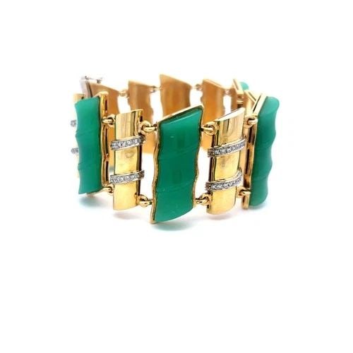 25.2–9.7MM JADE & 0.60CT DIAMOND LINK BRACELET IN 18K YELLOW GOLD (I SI): 25.2–9.7MM JADE & 0.60CT DIAMOND LINK BRACELET IN 18K YELLOW GOLD (I SI) Title: 25.2–9.7mm Jade & 0.60ct Diamond Link Bracelet in 18K Yellow Gold (I SI) Style: Link Metal: 18 Karat Yellow Gold Gem