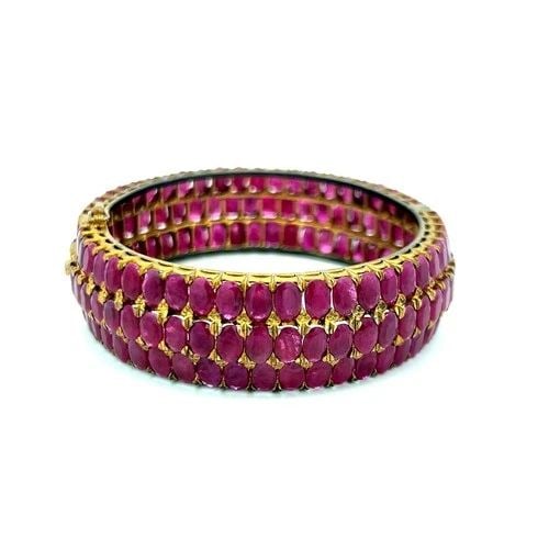 18 KARAT YELLOW GOLD BANGLE BRACELET WITH 75 CARAT OVAL SHAPE RUBY SIZE 7 (1 of 2)
