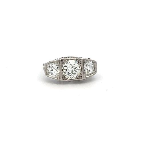 2.75 CARAT OLD EUROPEAN CUT J-K VS-VVS2 DIAMOND PLATINUM THREE-STONE RING: 2.75 CARAT OLD EUROPEAN CUT J-K VS-VVS2 DIAMOND PLATINUM THREE-STONE RING Title: 2.75 Carat Old European Cut J-K VS-VVS2 Diamond Platinum Three-Stone Ring Style: Three-Stone Metal: Platinum Gemstone 1