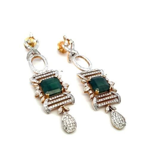 18K YELLOW GOLD DANGLING EARRINGS WITH 2.62 CARAT DIAMONDS AND 14 CARAT EMERALD: 18K YELLOW GOLD DANGLING EARRINGS WITH 2.62 CARAT DIAMONDS AND 14 CARAT EMERALD Detailed Description: Elevate your elegance with these vintage dangling earrings crafted in 18 karat yellow gold. Showca