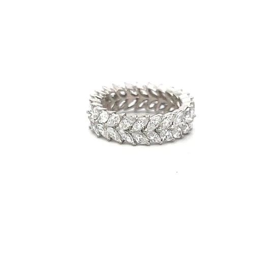 3.00 CARAT MARQUIS SHAPE DIAMOND 18 KARAT WHITE GOLD BAND RING: 3.00 CARAT MARQUIS SHAPE DIAMOND 18 KARAT WHITE GOLD BAND RING Title: 3.00 Carat Marquis Shape Diamond 18 Karat White Gold Band Ring Style: Band Metal: 18 Karat White Gold Gemstone 1: 3 Carat Diamond 