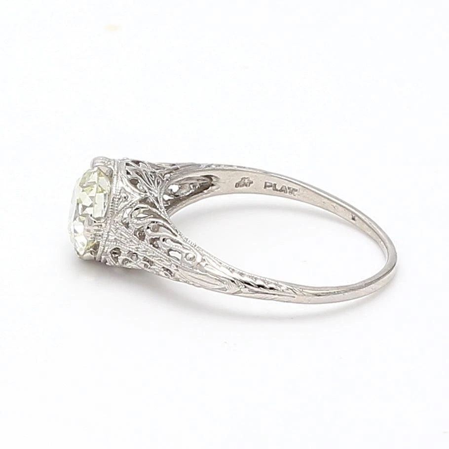 1.36 CARAT CIRCULAR BRILLIANT CUT SHAPE N-I1 DIAMOND PLATINUM WEDDING RING (1 of 1)