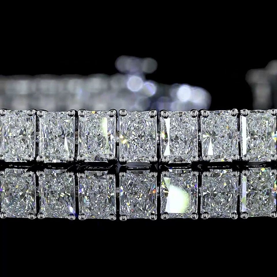 LAB-GROWN 8 CARAT RADIANT E-F-VS DIAMOND 14K WHITE GOLD TENNIS BRACELET: LAB-GROWN 8 CARAT RADIANT E-F-VS DIAMOND 14K WHITE GOLD TENNIS BRACELET Title: High-quality Brand-New Echo Friendly Elegant Lab-Grown 8 Carat Radiant E-F-VS Diamond 14K White Gold Tennis Bracelet Vide