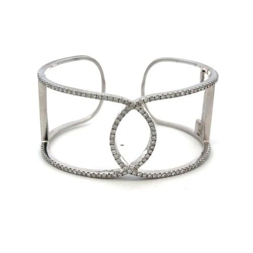 2.60 CARAT ROUND BRILLIANT F VS DIAMOND 14 KARAT WHITE GOLD BANGLE BRACELET: 2.60 CARAT ROUND BRILLIANT F VS DIAMOND 14 KARAT WHITE GOLD BANGLE BRACELET Title: 2.60 Carat Round Brilliant F VS Diamond 14 Karat White Gold Bangle Bracelet Style: Bangle Metal: 14 Karat White Gold 