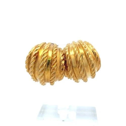TEXTURED 18K YELLOW GOLD RIBBED CLIP-ON EARRINGS (VINTAGE BOLD DESIGN) (1 of 2)