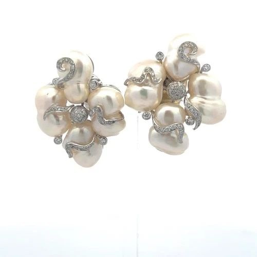 10.7-15MM PEARL 0.55 CARAT ROUND DIAMOND 18 KARAT WHITE GOLD CLIP ON EARRINGS: 10.7-15MM PEARL 0.55 CARAT ROUND DIAMOND 18 KARAT WHITE GOLD CLIP ON EARRINGS Title: 1.00 Carat Pearl 0.55 Carat Round Brilliant Diamond 18 Karat White Gold Clip On Earrings Style: Clip On Metal: 18 K