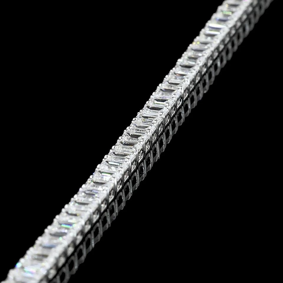 LAB-GROWN 7.06 CARAT EMERALD F-VS2 DIAMOND 14K WG TENNIS BRACELET: LAB-GROWN 7.06 CARAT EMERALD F-VS2 DIAMOND 14K WG TENNIS BRACELET Title: High-quality Brand-New Echo Friendly Elegant Lab-Grown 7.06 Carat Emerald F-VS2 Diamond 14K White Gold Tennis Bracelet Video Li