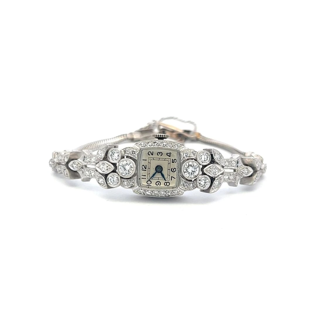 1.95 CARAT CIRCULAR BRILLIANT CUT G VS DIAMOND PLATINUM BRACELET WATCH: PRODUCT DESCRIPTION Title: 1.95 Carat Circular Brilliant Cut G VS Diamond Platinum Bracelet Watches Style: Bracelet Metal: Platinum Gemstone 1: 1.95 Carat Diamond Number of Stones: 60 Color: G Clarity