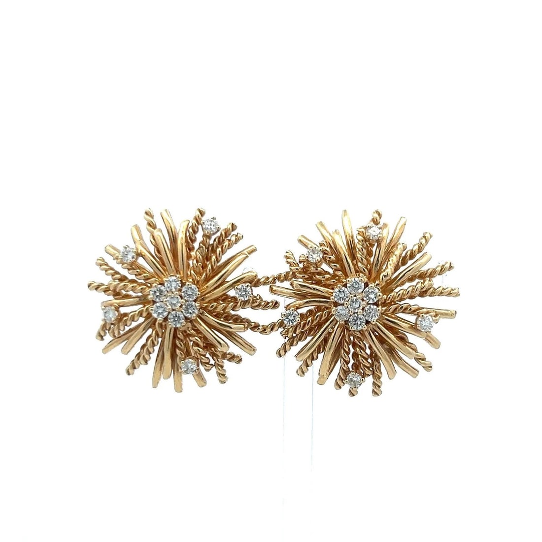 1.10 CARAT ROUND BRILLIANT DIAMOND 14 KARAT YELLOW GOLD CLIP ON EARRINGS: 1.10 CARAT ROUND BRILLIANT DIAMOND 14K YELLOW GOLD CLIP ON EARRINGS 1.10 Carat Round Brilliant Diamond 14 Karat Yellow Gold Clip On Earrings 14k Details Department Unisex Adults Main Stone Diamond Met