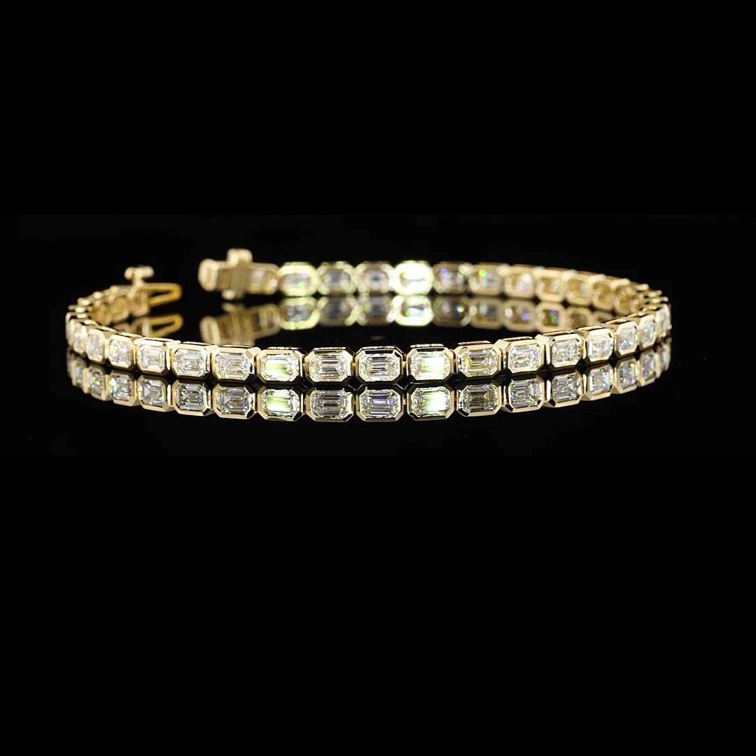 LAB-GROWN 4.82 CARAT EMERALD E-VS1 DIAMOND 14K YG TENNIS BRACELET: LAB-GROWN 4.82 CARAT EMERALD E-VS1 DIAMOND 14K YG TENNIS BRACELET Title: High-quality Brand-New Echo Friendly Elegant Lab-Grown 4.82 Carat Emerald E-VS1 Diamond 14K Yellow Gold Tennis Bracelet Video L