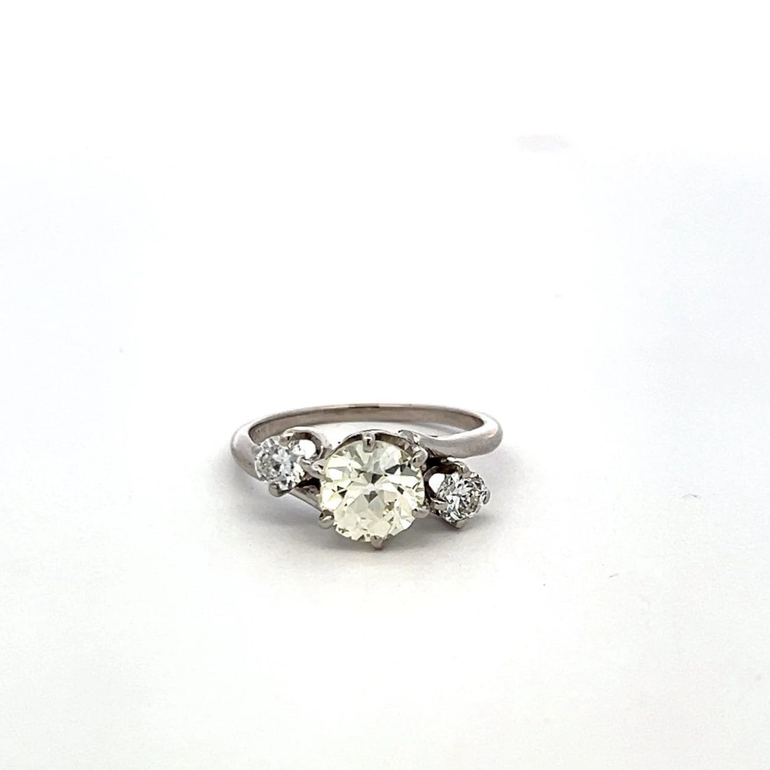 VINTAGE THREE-STONE PLATINUM RING WITH 1.30 CARAT OLD EUROPEAN CUT GIA DIAMOND (1 of 1)