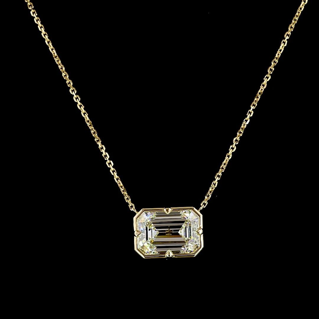 LAB-GROWN 5.04 CARAT EMERALD E-F-VVS2 DIAMOND 14K YELLOW GOLD SOLITAIRE PENDANT: LAB-GROWN 5.04 CARAT EMERALD E-F-VVS2 DIAMOND 14K YELLOW GOLD SOLITAIRE PENDANT Title: High-quality Brand-New Echo Friendly Elegant Lab-Grown 5.04 Carat Emerald E-F-VVS2 Diamond 14K Yellow Gold Solita