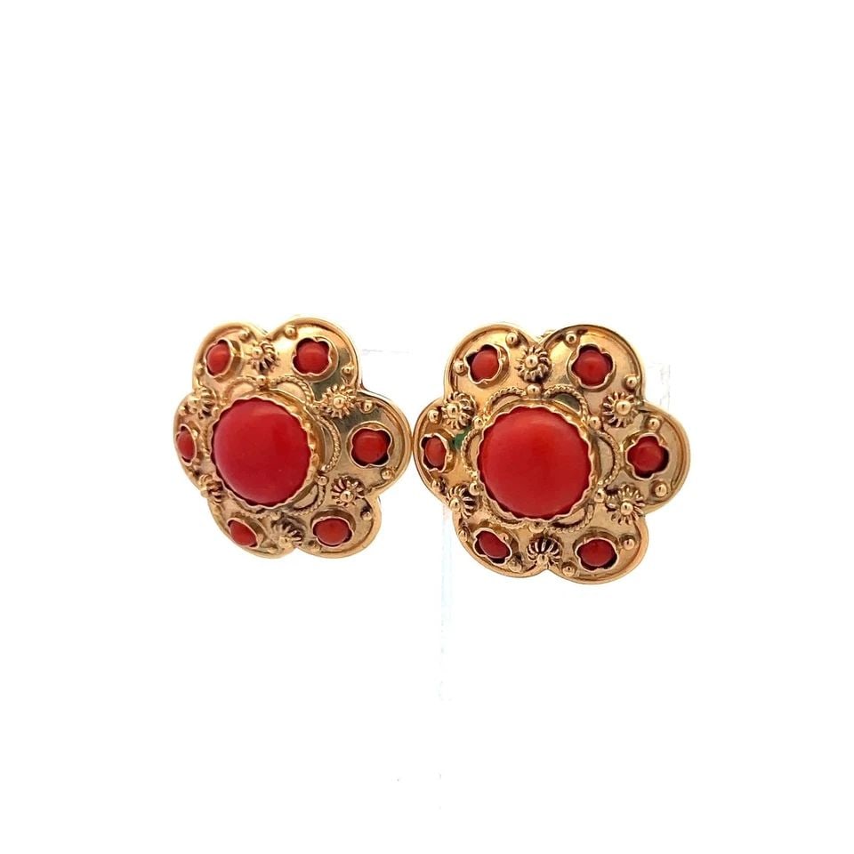 VINTAGE 18K YELLOW GOLD CLIP-ON EARRINGS WITH 10.21*10MM & 2.92*2.92 MM CORAL (1 of 1)